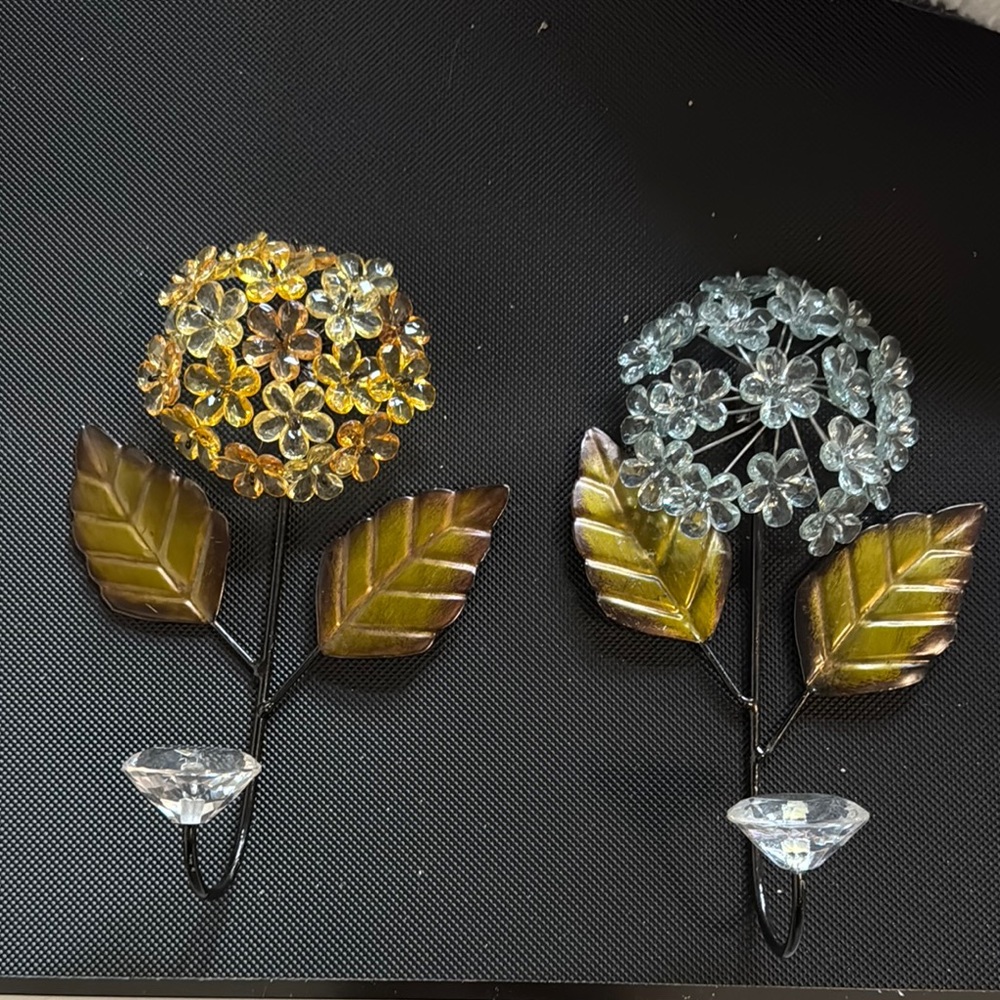 Elegant Floral Wall Hooks - Gold and Blue